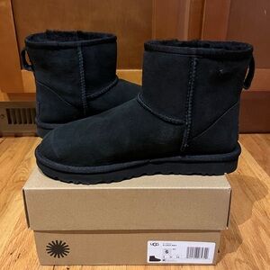 UGG Mini II Boots
